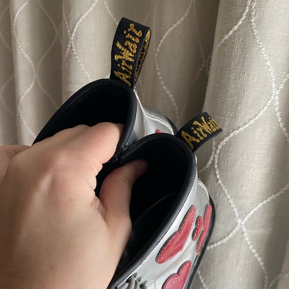 JUNIOR 1460 GLITTER STAR PATENT LACE UP BOOTS - Picture 4 of 6